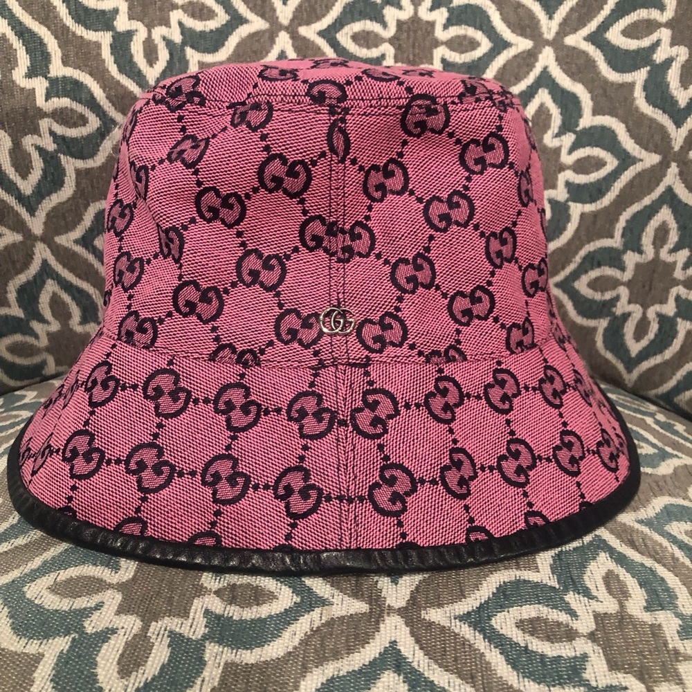Gucci Pink Monogram Bucket Hat Size Small